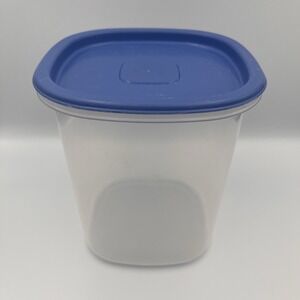 Rubbermaid 3 Qt Servin Saver #6 Sheer Square Canister Storage Blue Lid